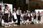 Mezinárodní folklorní festival Písní a tancem