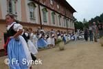 Mezinárodní folklorní festival Písní a tancem